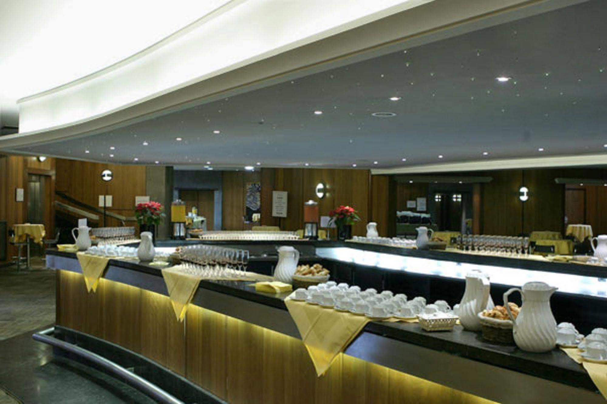 Hotel Amirauté Golf Deauville 3*